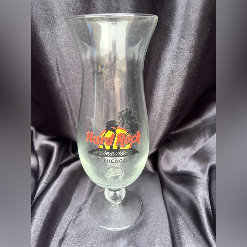 NIB Hard Rock Cafe “Chicago” Hurricane Glass
